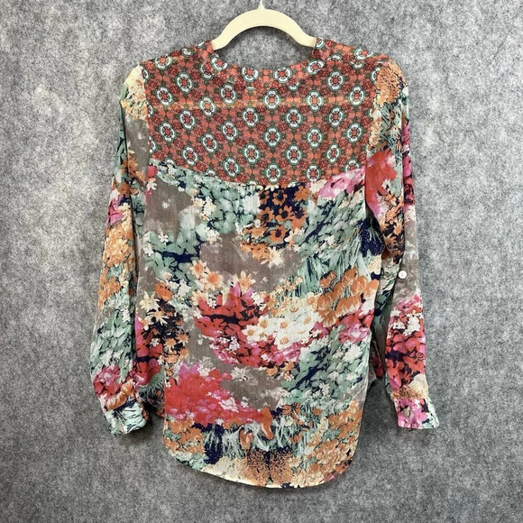 Fig And Flower Button Up Shirt Women PM‎ Floral Semi Sheer Roll Tab Sleeve - Picture 6 of 13